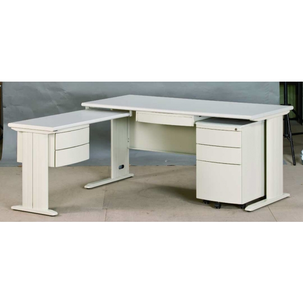 XN2M6099.jpg